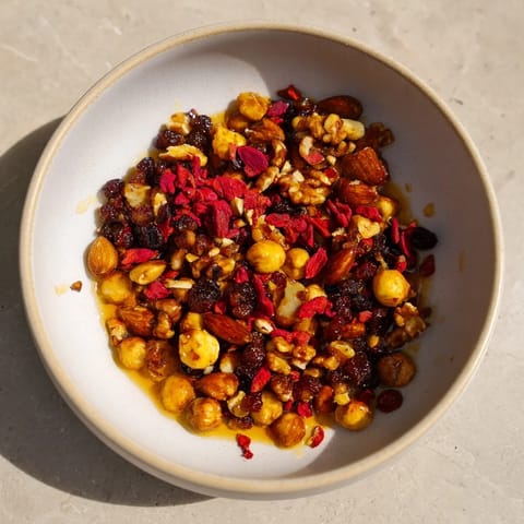 Squirrels Gourmet Nut Bowl