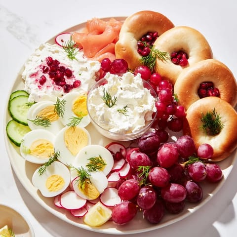 Cranberry Sleigh Bagel Board